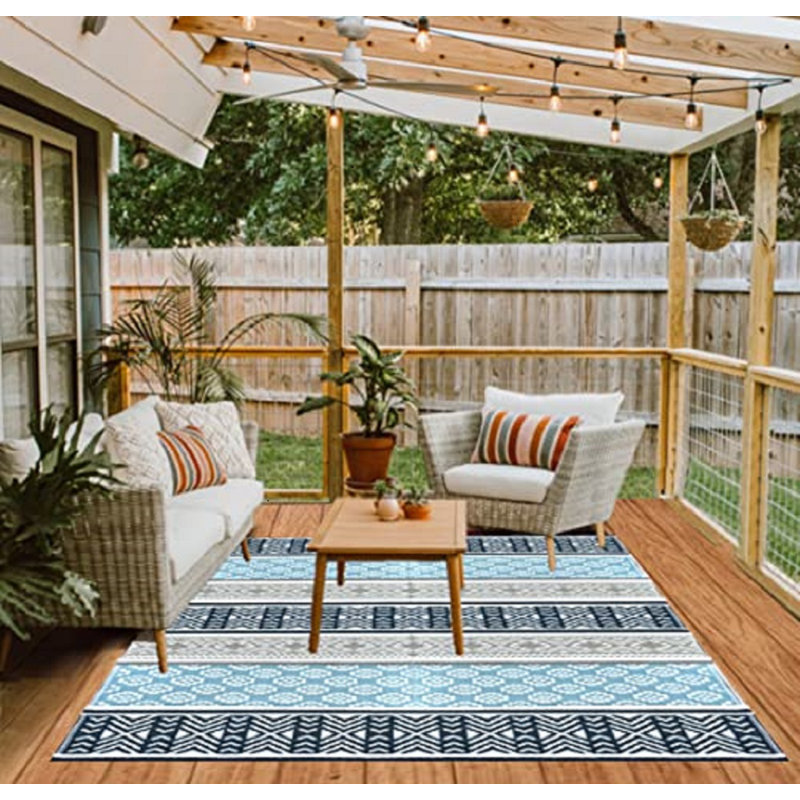 Union Rustic Deehan Geometric Grey/Teal Indoor / Outdoor Area Rug